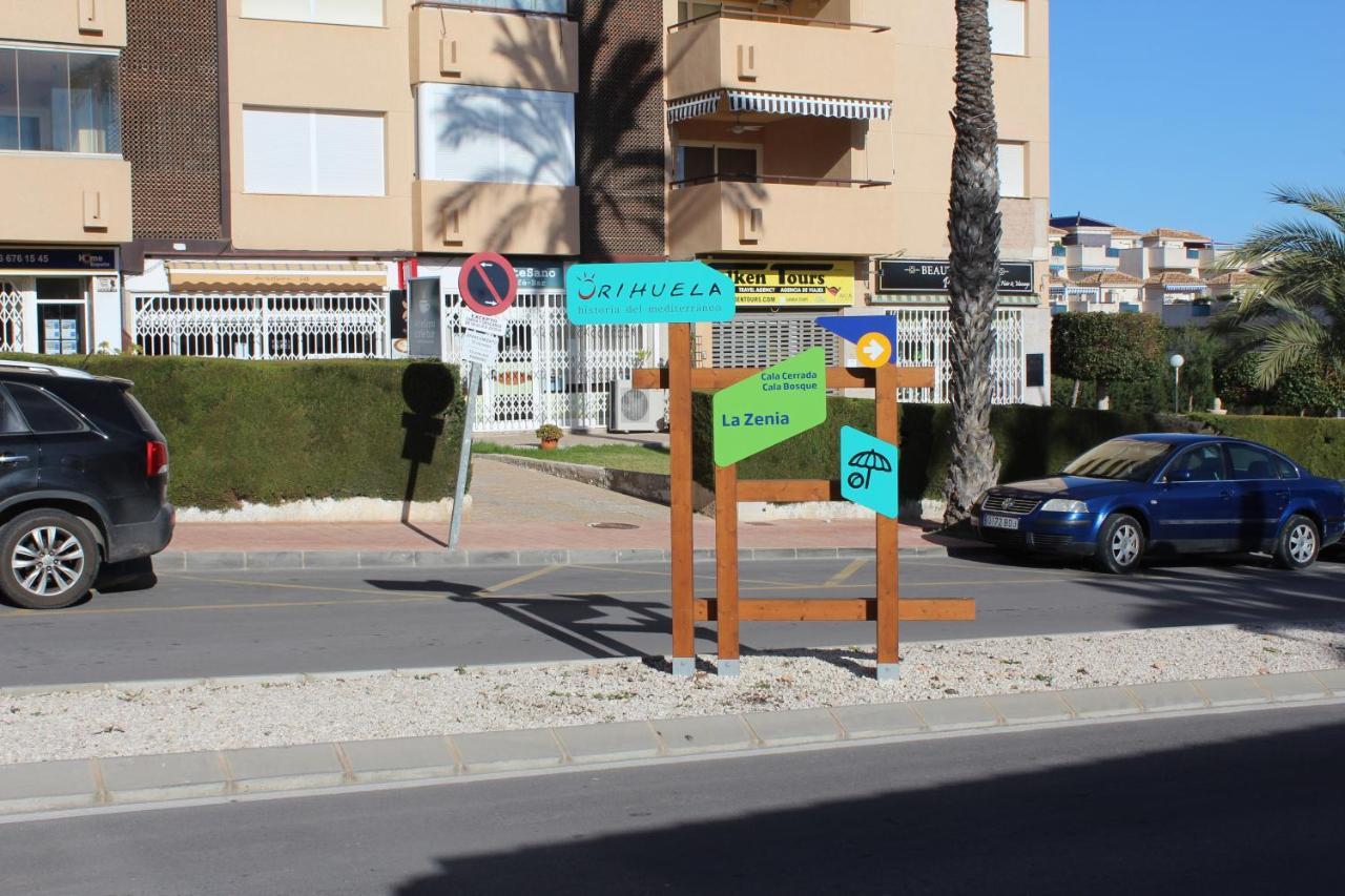 Bungalow With 2 Bedrooms And Roof Terrace In The Center Of La Zenia. Free Wifi. Orihuela Luaran gambar
