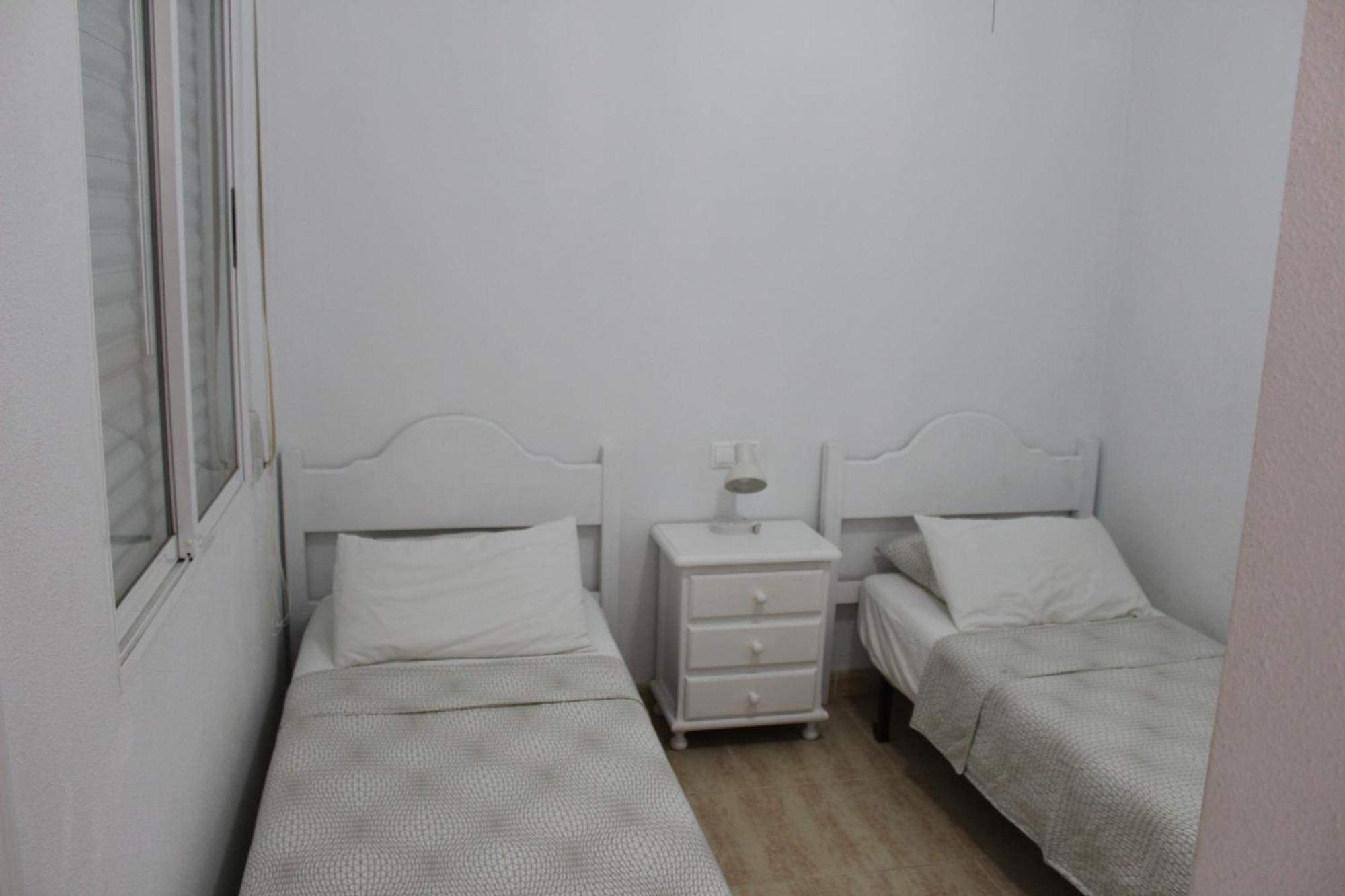 Bungalow With 2 Bedrooms And Roof Terrace In The Center Of La Zenia. Free Wifi. Orihuela Luaran gambar